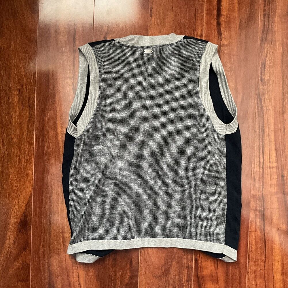 Hugo Boss Boy's Vest Sweater Cardigan Black And Gray Size 14-S - Picture 3 of 3